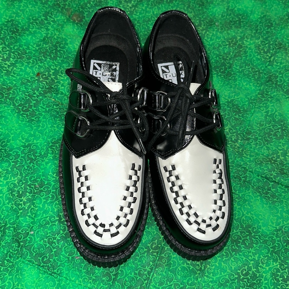 T.U.K Black and white creepers